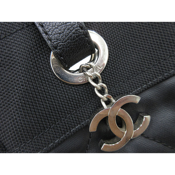 CHANEL Paris Biarritz Tote Bag PM Black - Picture 5 of 11